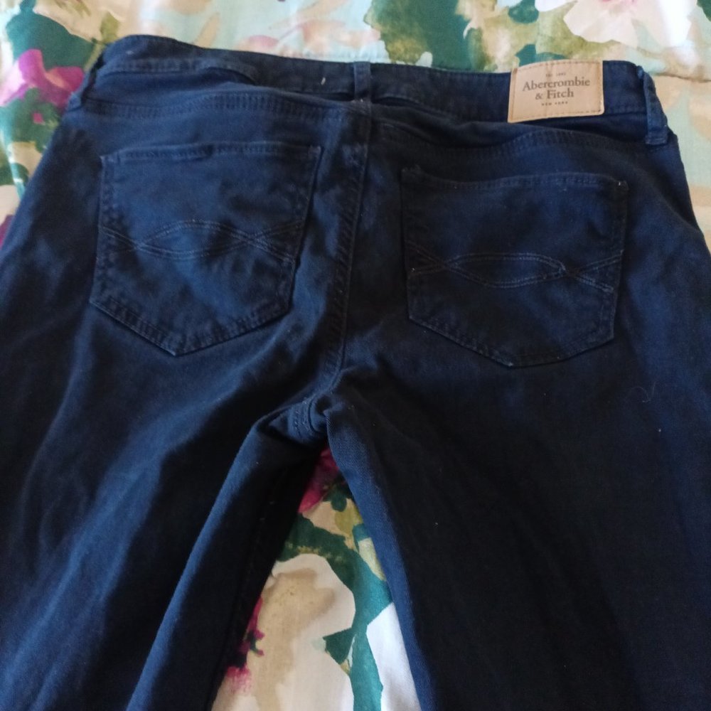 Jeans - Picture 3 of 3